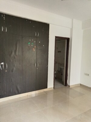 Room in 2 BHK Apartment at Sethi Max Royale, Sector 76 – for Sale