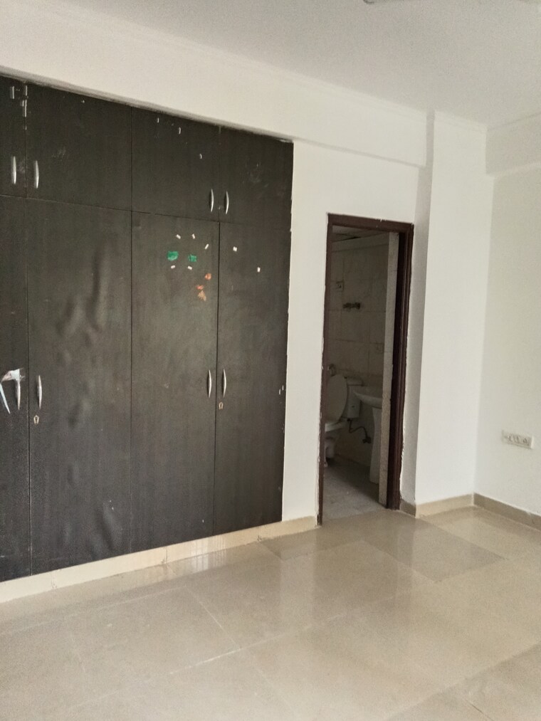 Room, sethi-max-royale 2 Bedroom 850 Sq.Ft. Apartment In Sector 76 Noida 8962577