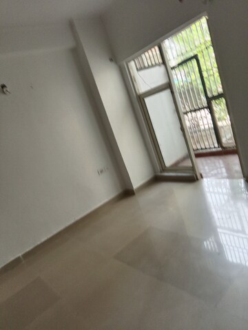 Room in 2 BHK Apartment at Sethi Max Royale, Sector 76 – for Sale
