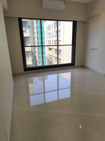 Room in 3 BHK Apartment at Mayfair Gnyanadeep, Santacruz West – for Rent