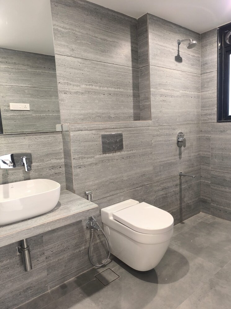 Bathroom, mayfair-gnyanadeep 3 Bedroom 1250 Sq.Ft. Apartment In Santacruz West Mumbai 8962582