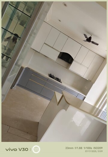 Kitchen in 3.5 BHK Apartment at Gomti Nagar – for Rent