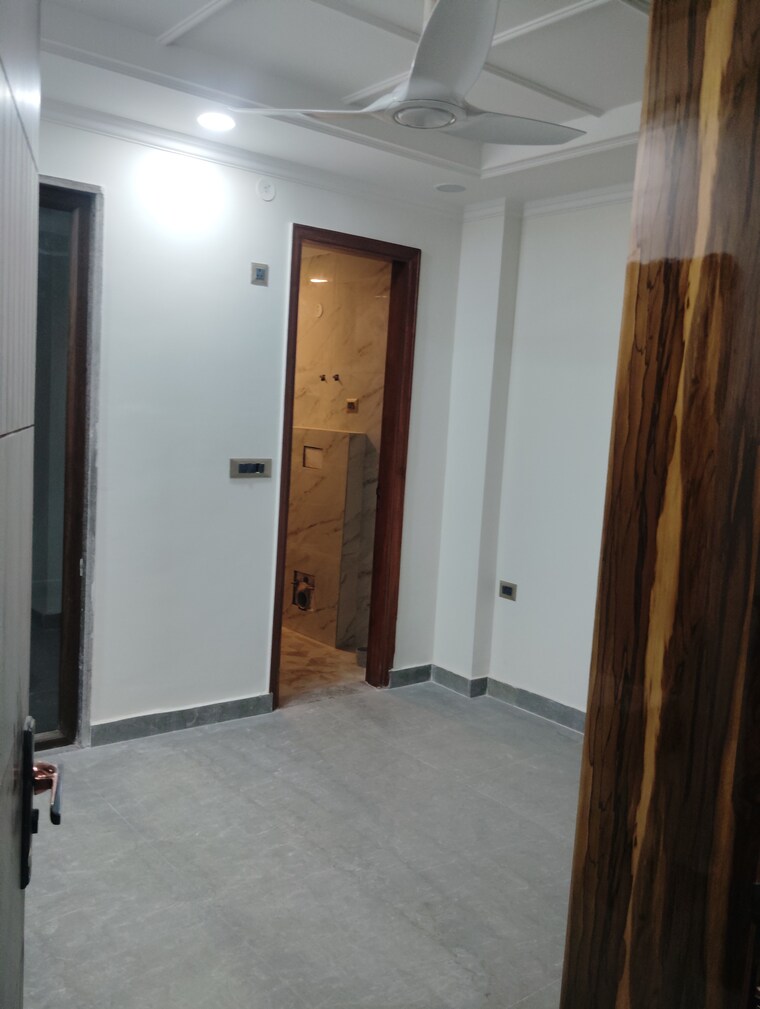 undefined, sector 41 6 Bedroom 167 Sq.Mt. Independent House In Sector 41 Noida 8962569