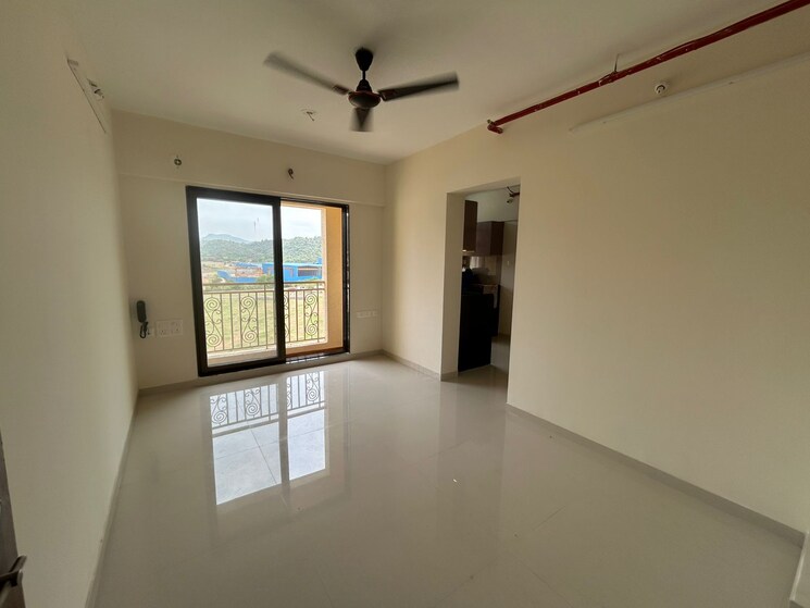 Room, km-horizon-exotica 3 Bedroom 1300 Sq.Ft. Apartment In Haware City Thane 8962584