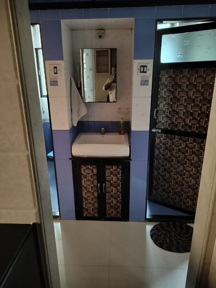 Bathroom, marve-queen 1 Bedroom 400 Sq.Ft. Apartment In Malad West Mumbai 8962580