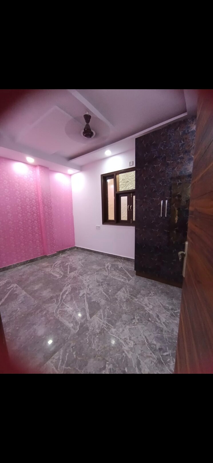 Room, puri-pp-city-centre 2 Bedroom 650 Sq.Yd. Builder Floor In Pitampura Delhi 8962616