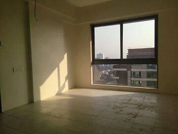 Room in 3 BHK Apartment at Man Shanti Sadan, Bandra West – for Rent