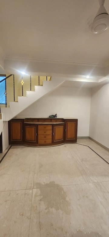 Living Room in 4 BHK Villa at Deonar – for Rent