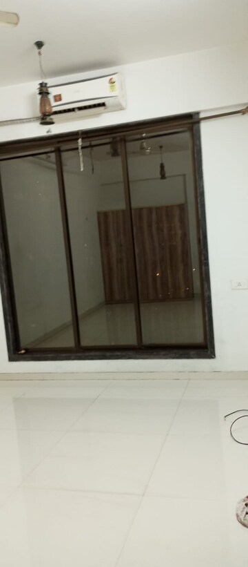 Bedroom in 4 BHK Apartment at Safal Nav Parmanu CHS, Chembur – for Rent