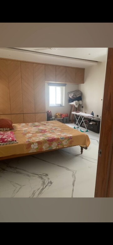 Bedroom in 3 BHK Builder Floor at Kavuri Hills, Madhapur – for Rent