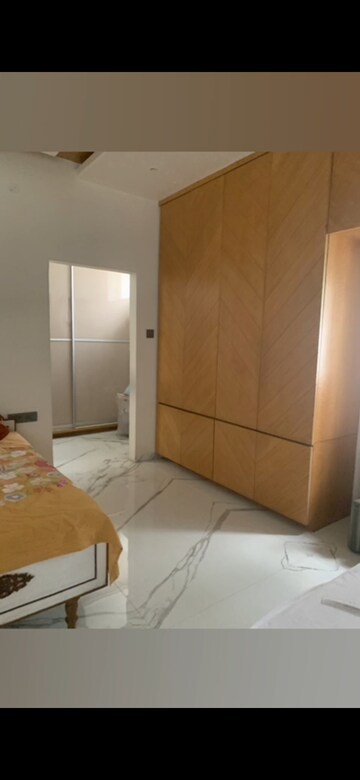 Room in 3 BHK Builder Floor at Kavuri Hills, Madhapur – for Rent