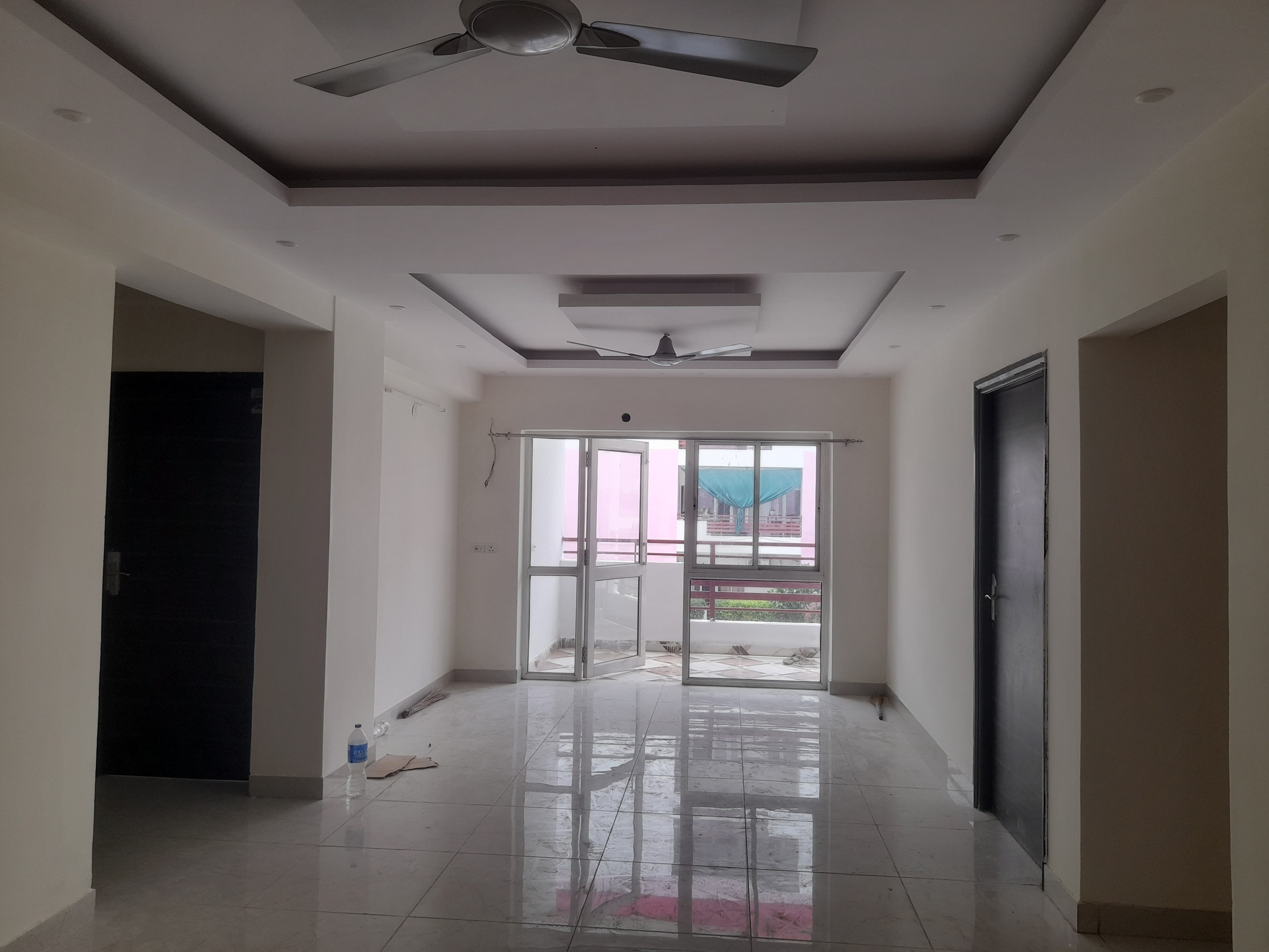 2 BHK Apartment For Sale in Omaxe Heights