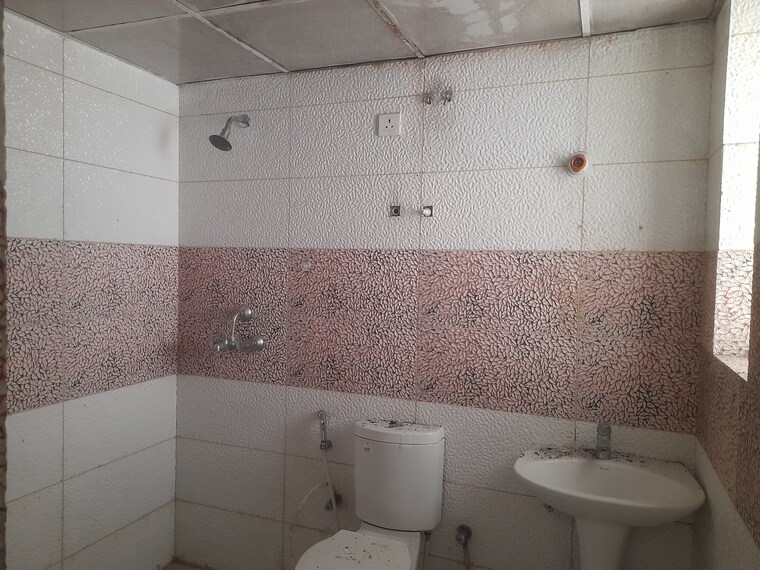 Bathroom, omaxe-heights 2 Bedroom 1180 Sq.Ft. Apartment In Sector 86 Faridabad 8962699