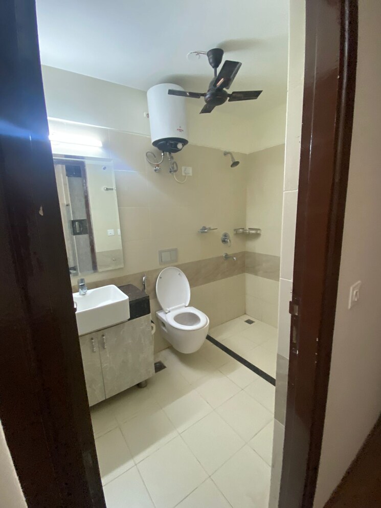 Bathroom, m3m-marina 2 Bedroom 1330 Sq.Ft. Apartment In Sector 68 Gurgaon 8962721