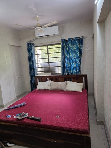 Bedroom in 3 BHK Apartment at Kanchan - Mrig Apartment, Andheri East – for Rent