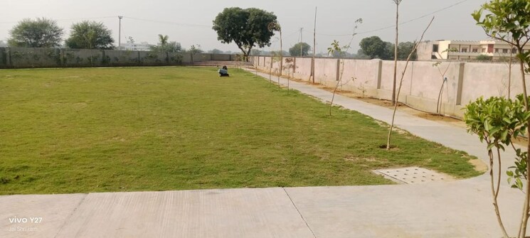 Garden, sector 97  144 Sq.Yd. Plot In Sector 97 Faridabad 8962764