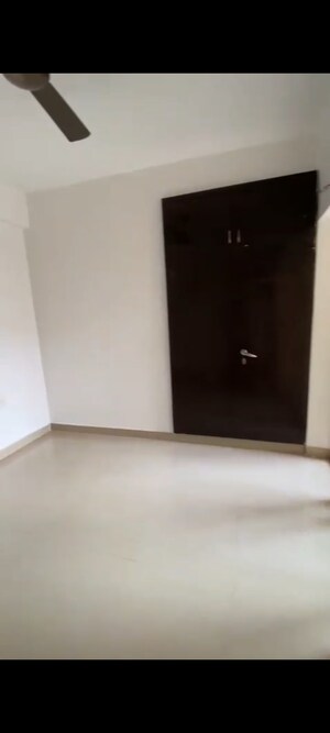 Room in 3 BHK Apartment at Eros Sampoornam, Sector 2 Greater Noida – for Sale