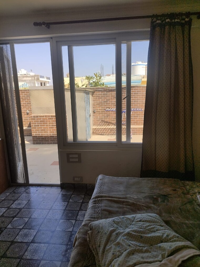 Bedroom, freedom fighters enclave 5 Bedroom 3600 Sq.Ft. Builder Floor In Freedom Fighters Enclave Delhi 8962813