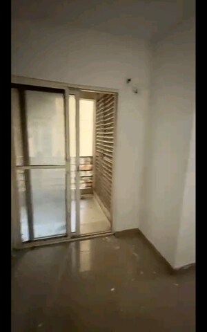 Room in 2 BHK Apartment at Paras Seasons, Sector 168 – for Sale