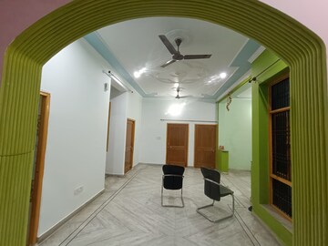 Living Room in 2 BHK Builder Floor at Gomti Nagar – for Rent