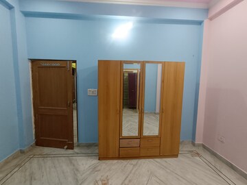 Bedroom in 2 BHK Builder Floor at Gomti Nagar – for Rent