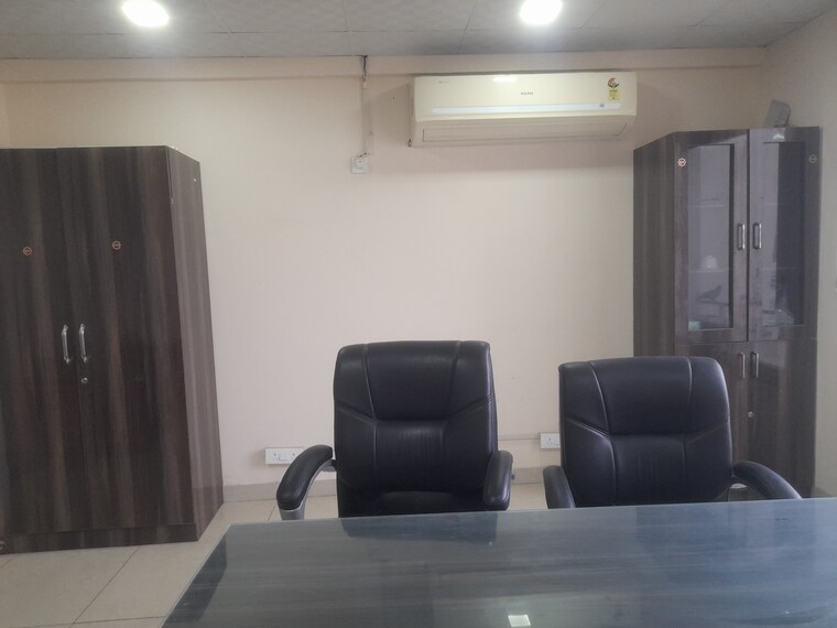 Living Room, puri-81-business-hub Commercial Office Space 550 Sq.Ft. In Sector 81 Faridabad 8962864