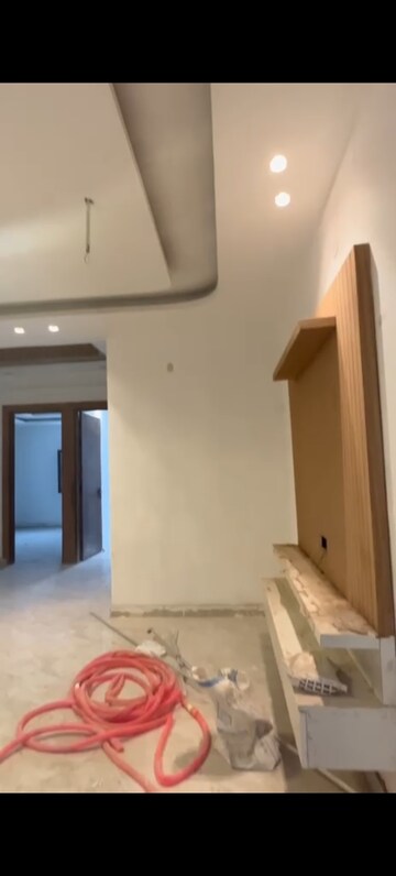Building Lobby in 3 BHK Builder Floor at Sector 44 – for Sale
