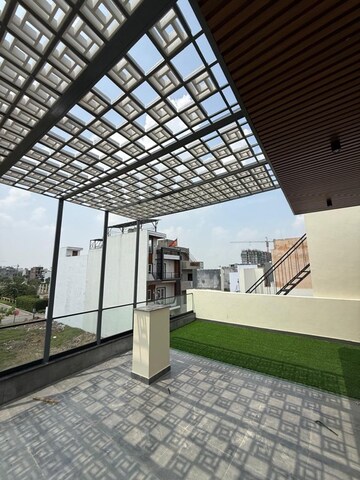 5 BHK Villa – Exterior View View at Sector 1 Wave City - for Sale