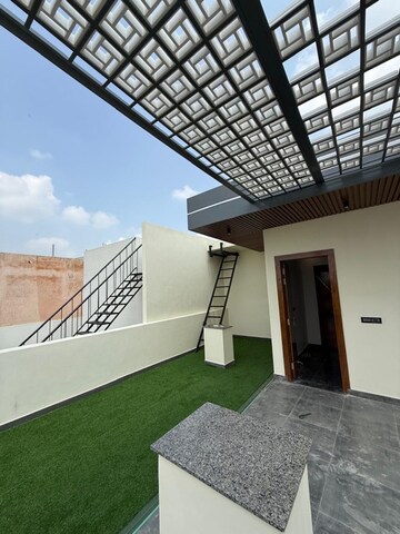 5 BHK Villa – Exterior View View at Sector 1 Wave City - for Sale