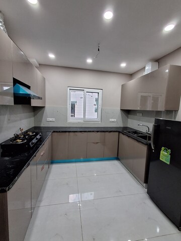 Kitchen in 3 BHK Builder Floor at SS Hibiscus, Sector 50 – for Rent