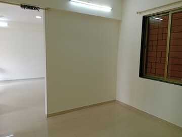 Utility Room in 2.5 BHK Apartment at Neelkanth Palms, Kapur Bawdi – for Rent