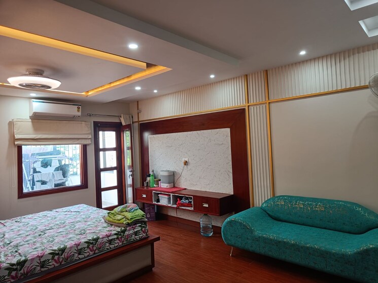 Bedroom, sector 52 6 Bedroom 200 Sq.Mt. Independent House In Sector 52 Noida 8962851