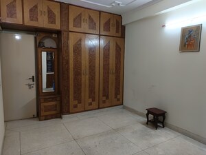 Living Room in 3 BHK Builder Floor at Auram Floor, South City 2 – for Sale