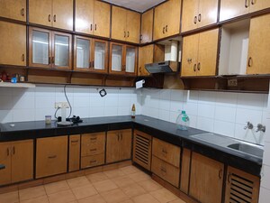 Kitchen in 3 BHK Builder Floor at Auram Floor, South City 2 – for Sale