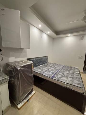 Bedroom in 1 RK Builder Floor at DLF City Phase V, Dlf Phase V – for Rent