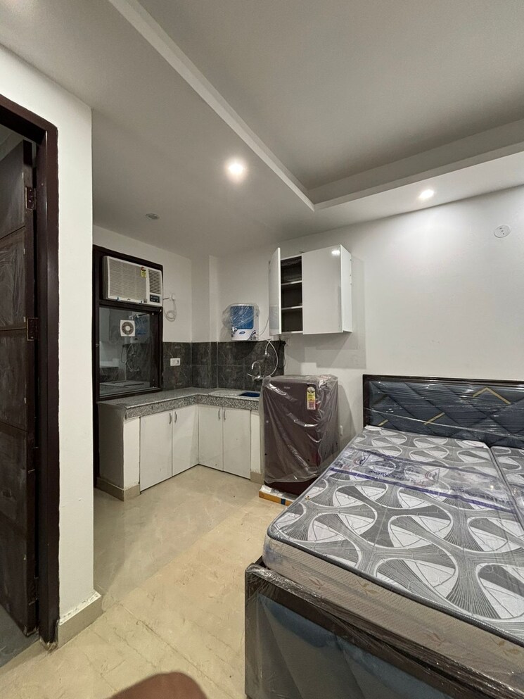 Kitchen, dlf-city-phase-v 1 RK 450 Sq.Ft. Builder Floor In Dlf Phase V Gurgaon 8962871