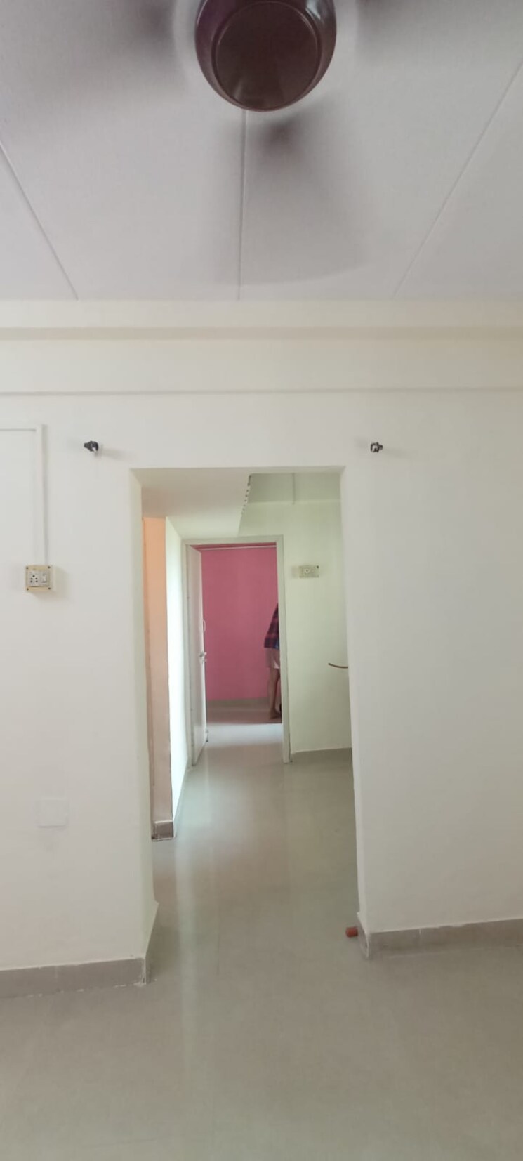 Room, triveni-tower 1 Bedroom 405 Sq.Ft. Apartment In Kandivali West Mumbai 8962862