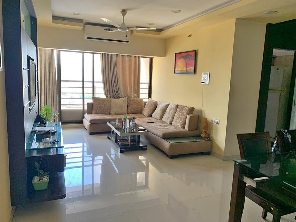 2 BHK + Extra Room 1045 Sq.Ft. Apartment in Rudra Kristina