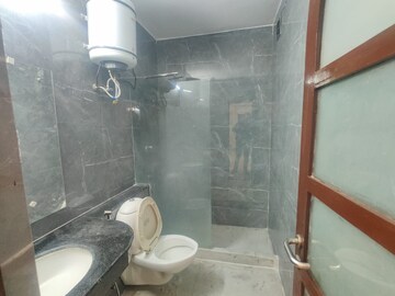 Furnished Amenities in 3.5 BHK Villa at Unitech Deerwood Chase, Nirvana Country – for Rent