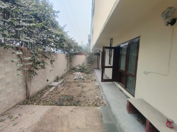 Balcony in 3.5 BHK Villa at Unitech Deerwood Chase, Nirvana Country – for Rent