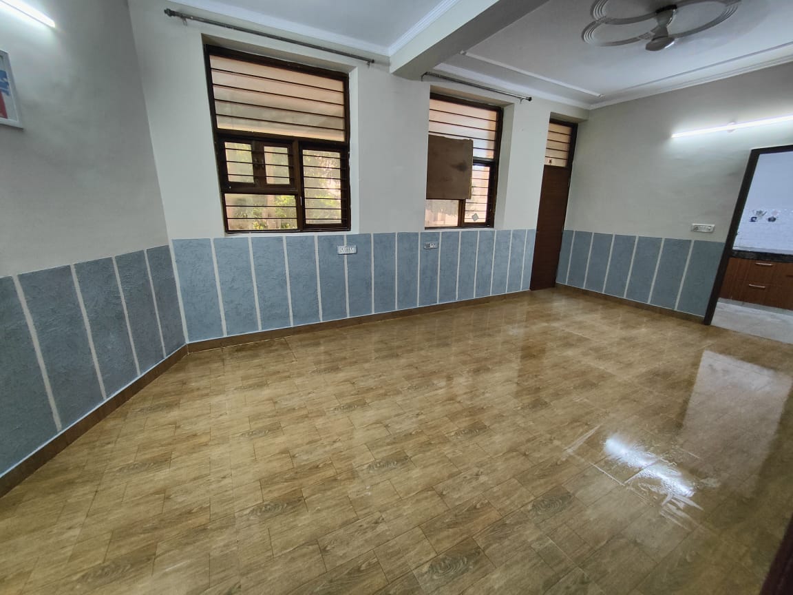 3 BHK Builder Floor For Rent in DLF City Phase V