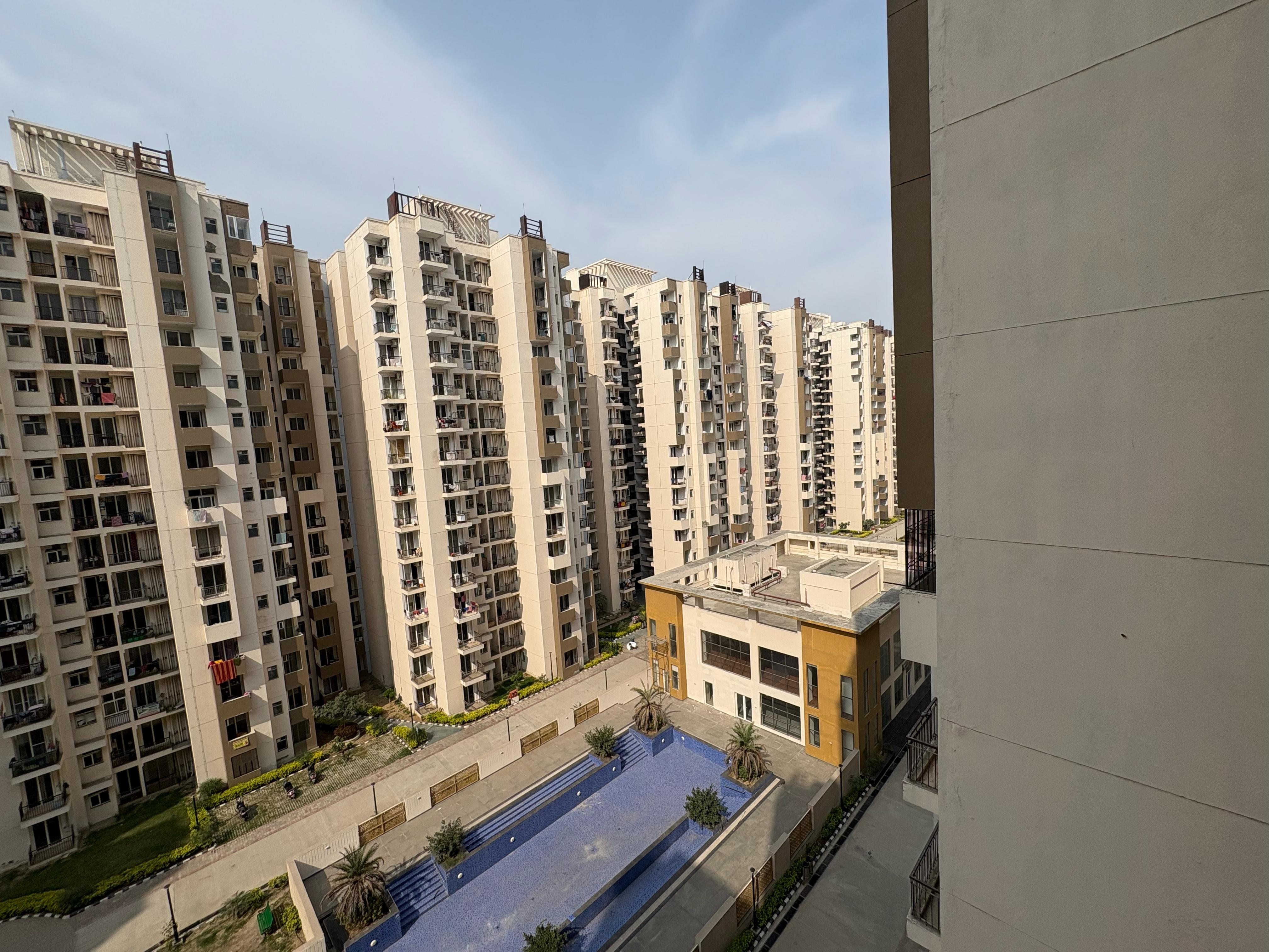 2 BHK Apartment For Rent in HRC Professional
