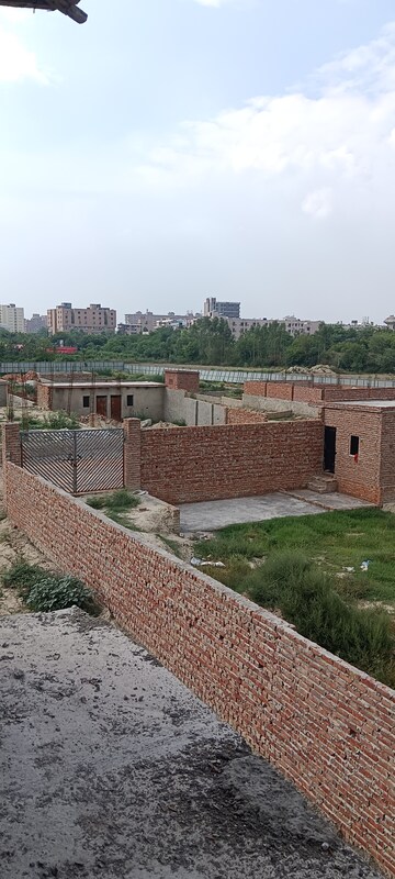  Plot – Exterior View View at Knowledge Park 3 Greater Noida - for Sale