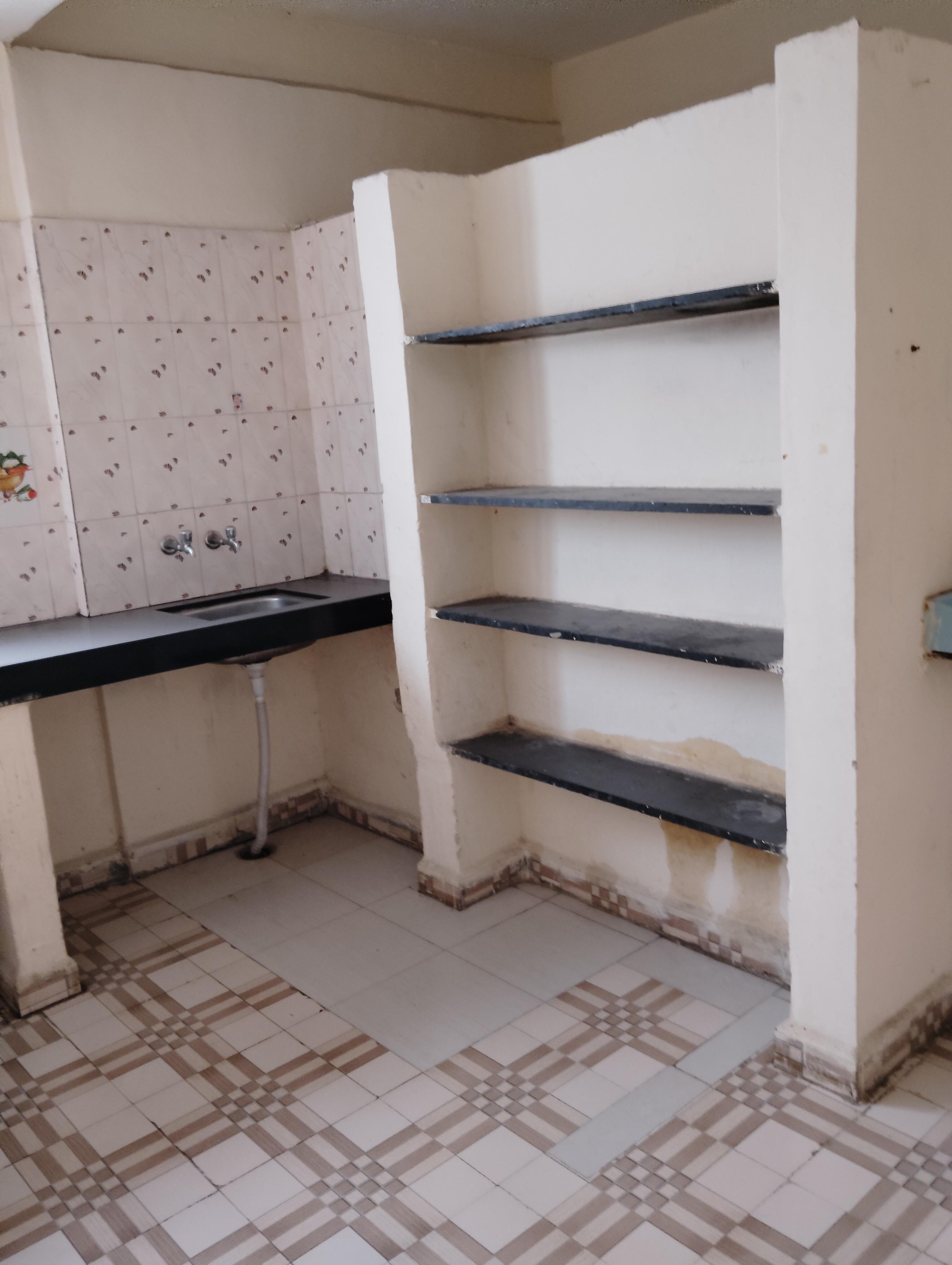 1 BHK + Extra Room Apartment For Rent in Vrindavan Society, Yeshwa