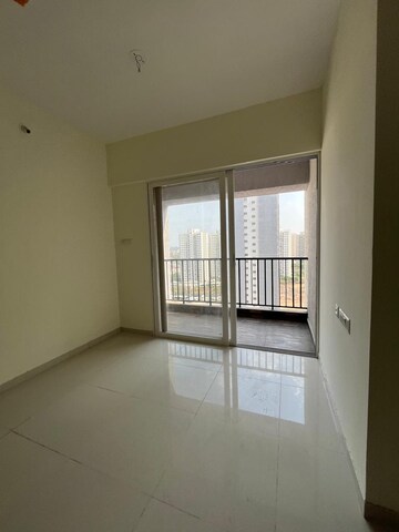 Room in 2 BHK Apartment at Kolte Patil R10, Hinjewadi – for Rent