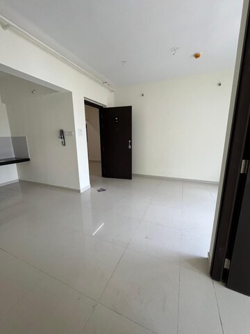 Room in 2 BHK Apartment at Kolte Patil R10, Hinjewadi – for Rent