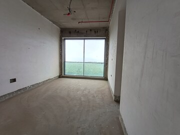 Room in 4 BHK Apartment at Regency Palms, Nerul – for Rent