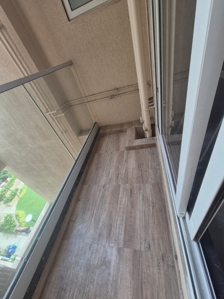 Balcony, kamdhenu-vogue 2 Bedroom 665 Sq.Ft. Apartment In Sanpada Navi Mumbai 8962972