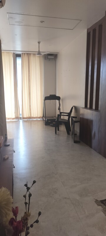Room in 6+ BHK Independent House at RWA Apartments Sector 108, Sector 108 – for Rent