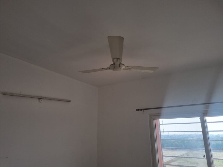 Room, avadh vihar yojna 3 Bedroom 1700 Sq.Ft. Apartment In Avadh Vihar Yojna Lucknow 8963059